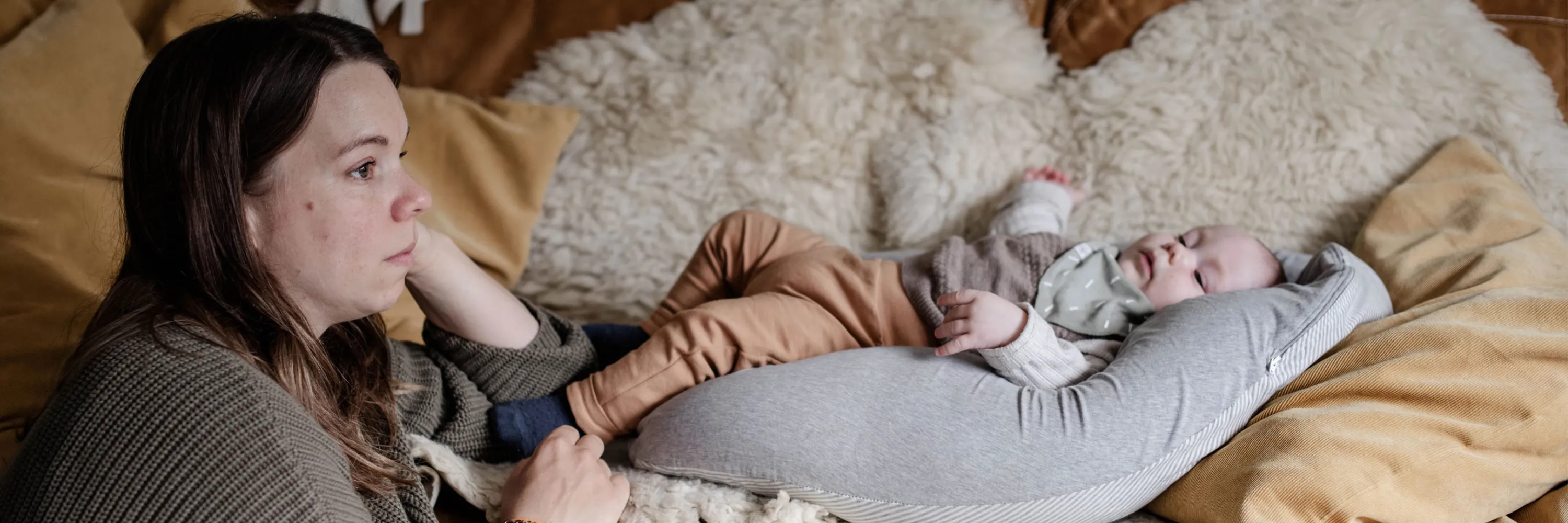 Il n'y a pas que le bonheur d'avoir un bébé : de nombreux parents souffrent de dépression post-partum.