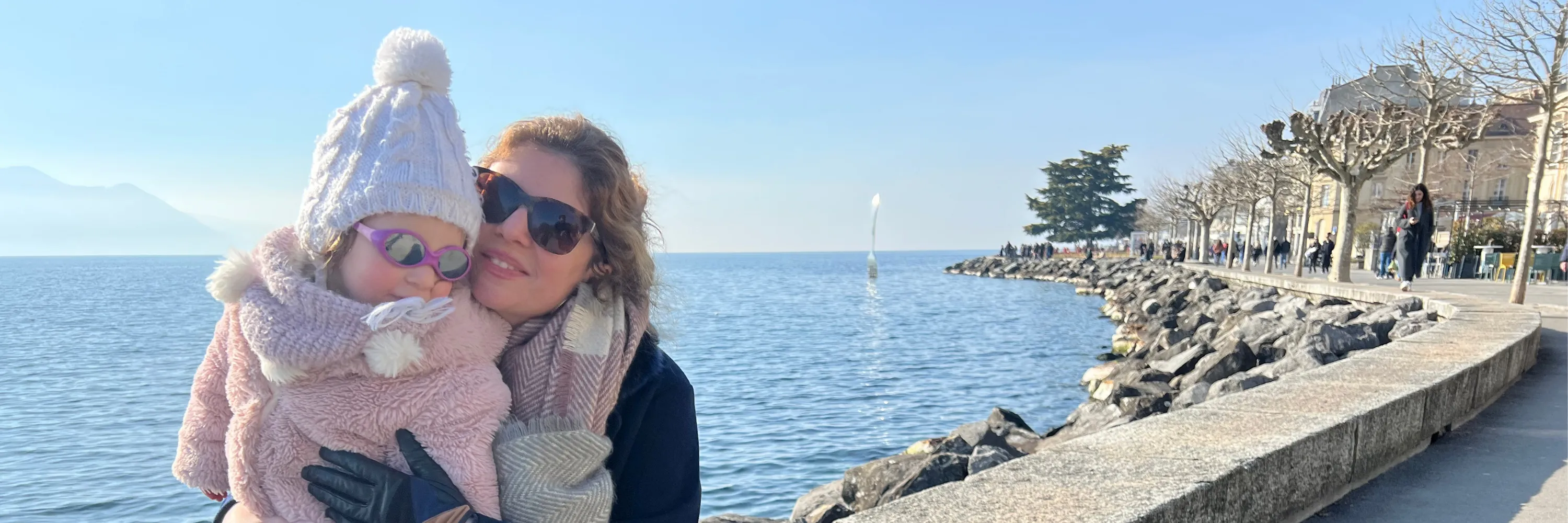 Dopo un lungo e duro percorso, la luce è finalmente tornata – Élodie con sua figlia (Foto: privata)